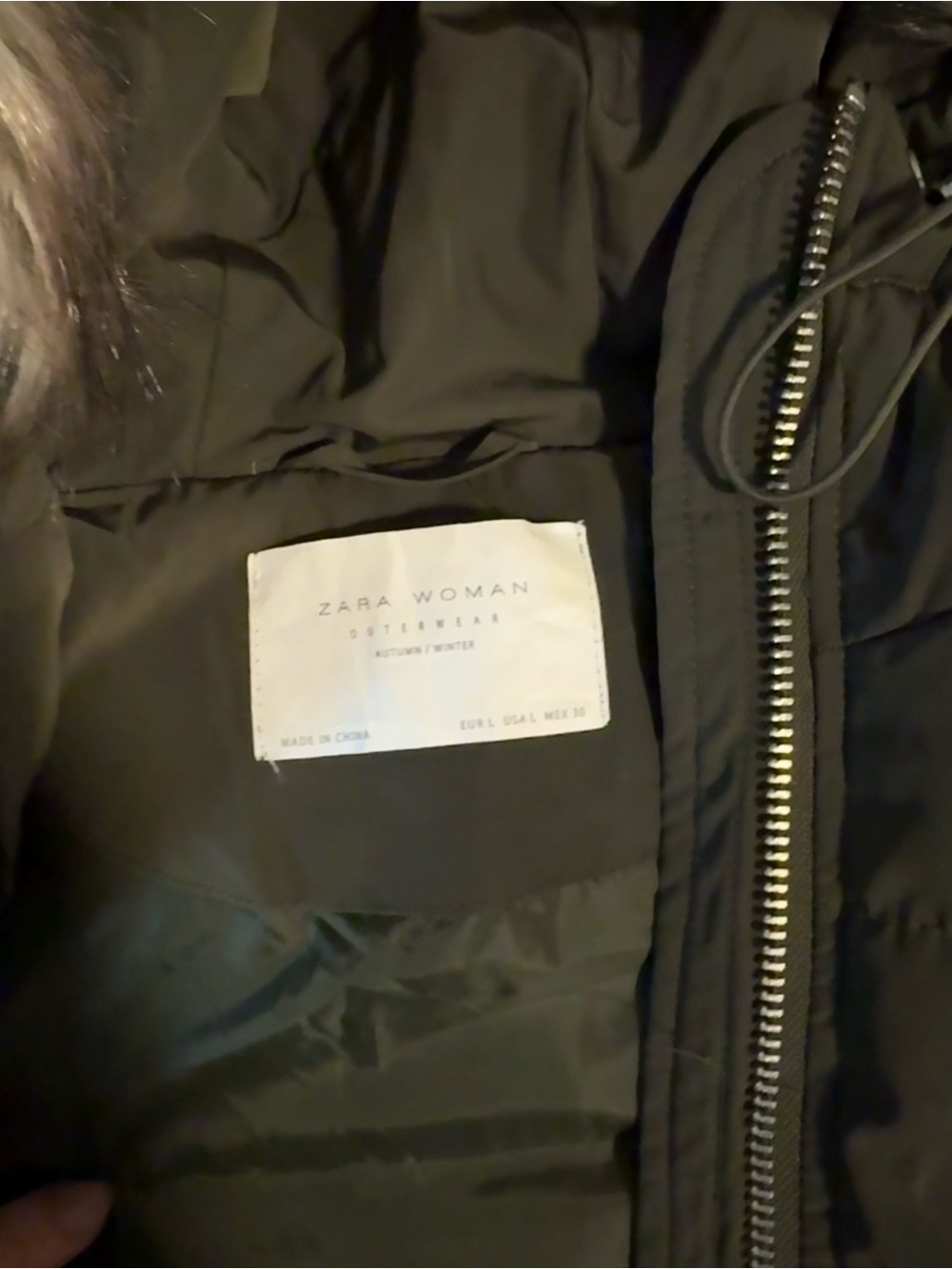 Zara Olive Green Hooded Puffer Jacket with Faux Fur Trim - Picture 2 of 7